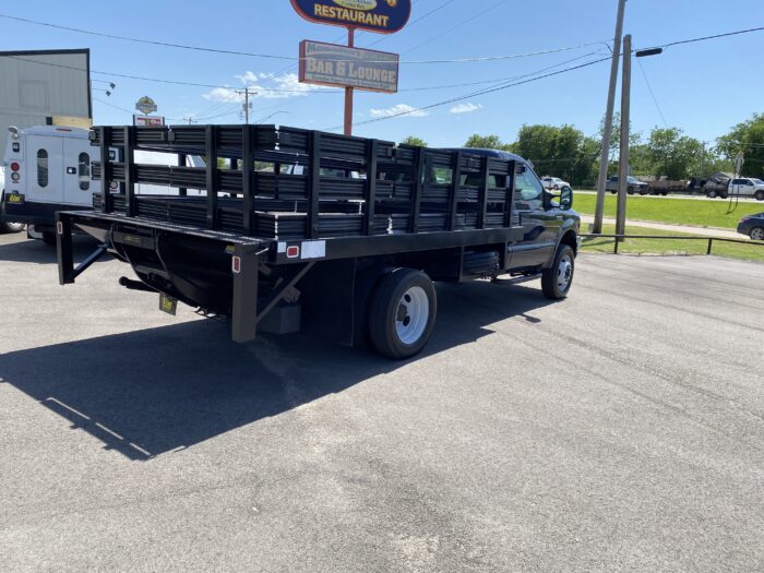 2002 F-550 DIESEL FLAT BED - Image 2