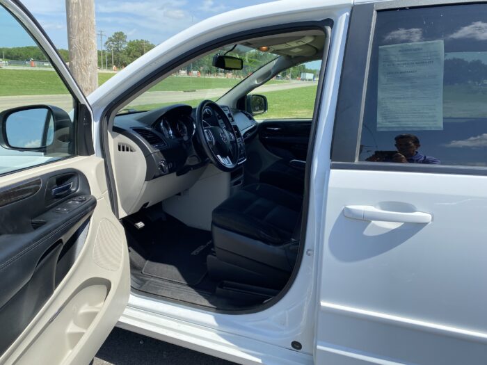 2016 DODGE GRAND CARAVAN - Image 6