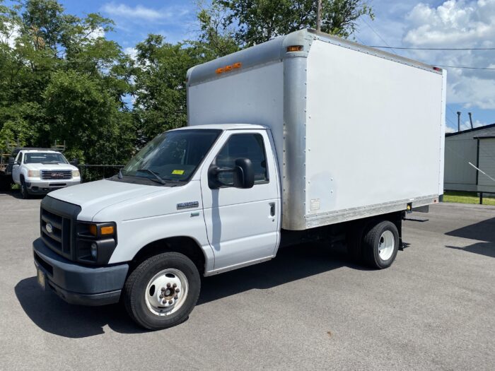 2014 FORD E-350 CUTAWAY BOX VAN - Image 2
