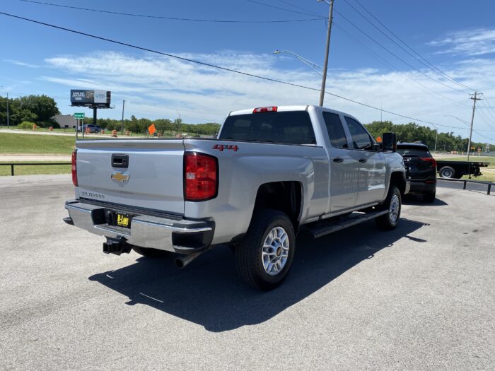 2019 CHEVROLET 2500 HD 4X4 DOUBLE CAB - Image 4