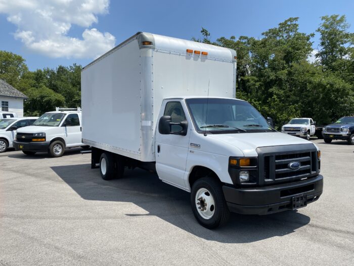 2014 FORD E350 CUTAWAY VAN - Image 3