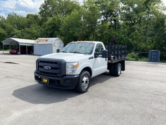 2016 CHEVROLET 3500 HD FLAT BED - Image 2