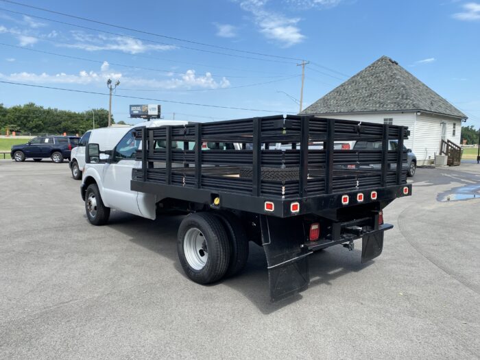 2016 CHEVROLET 3500 HD FLAT BED - Image 5