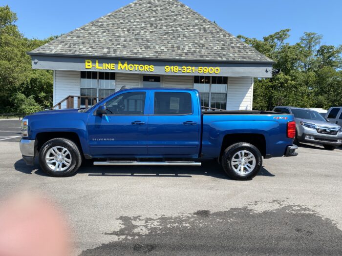 2018 CHEVROLET SILVERADO LT 4X4