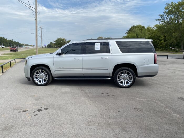 2019 GMC YUKON SLT