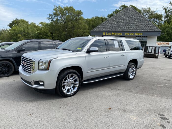 2019 GMC YUKON SLT - Image 2