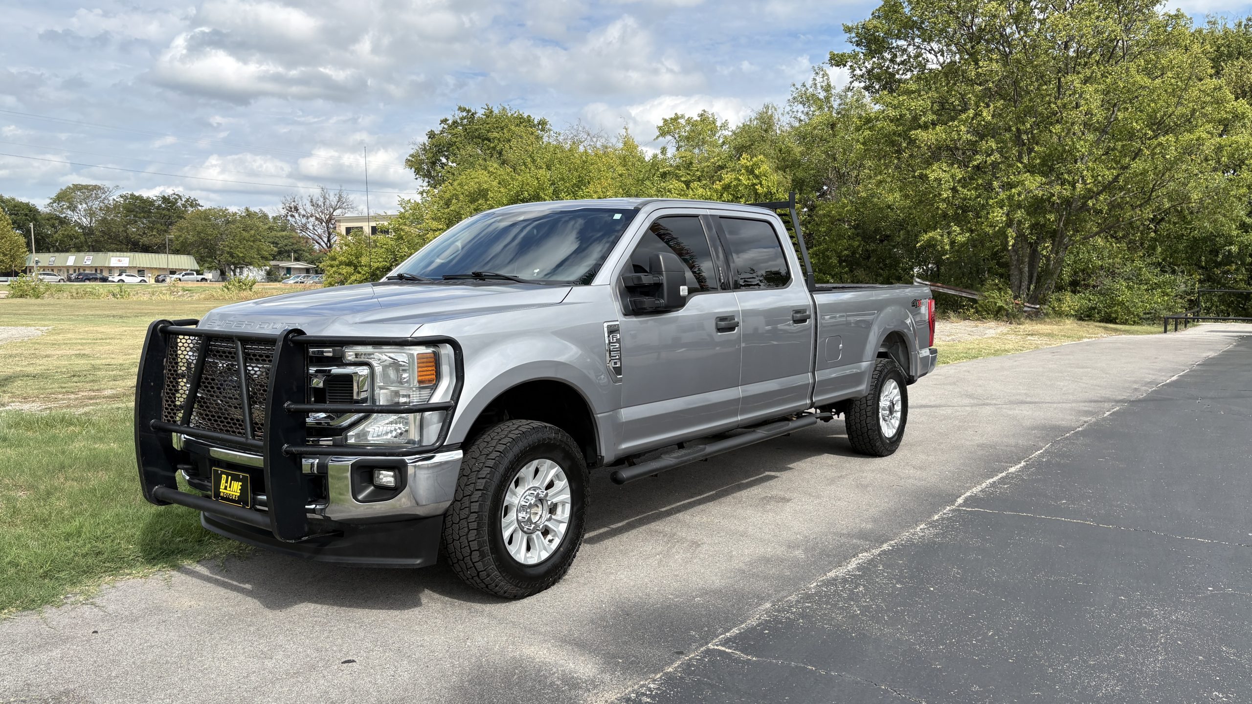 2020 FORD F250 CREW CAB 4X4 PICKUP - Image 2